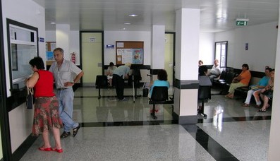 20060309165915-layuntamientoicoddelosvinos-solicitaservciodeginecologia-para-el-centro-de-salud.jpg