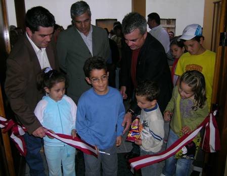 20060512233831-nuevo-centro-cultural-en-hoya-anadiaz.jpg