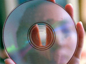20060519142552-cd.jpg
