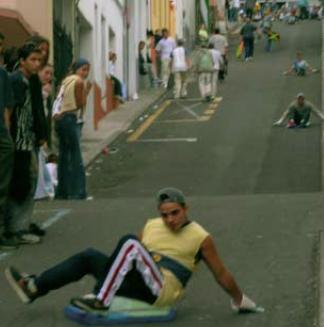 20061201113409-imagen-infoicodnoticias2004-arrastre-tablas-en-san-andres.jpg