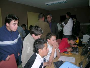 20070312223340-telecentro-las-canales.jpg