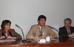 20080430175944-guillermodiazguerrainauguracionforotecnologiavitivinicola-29abr08.jpg